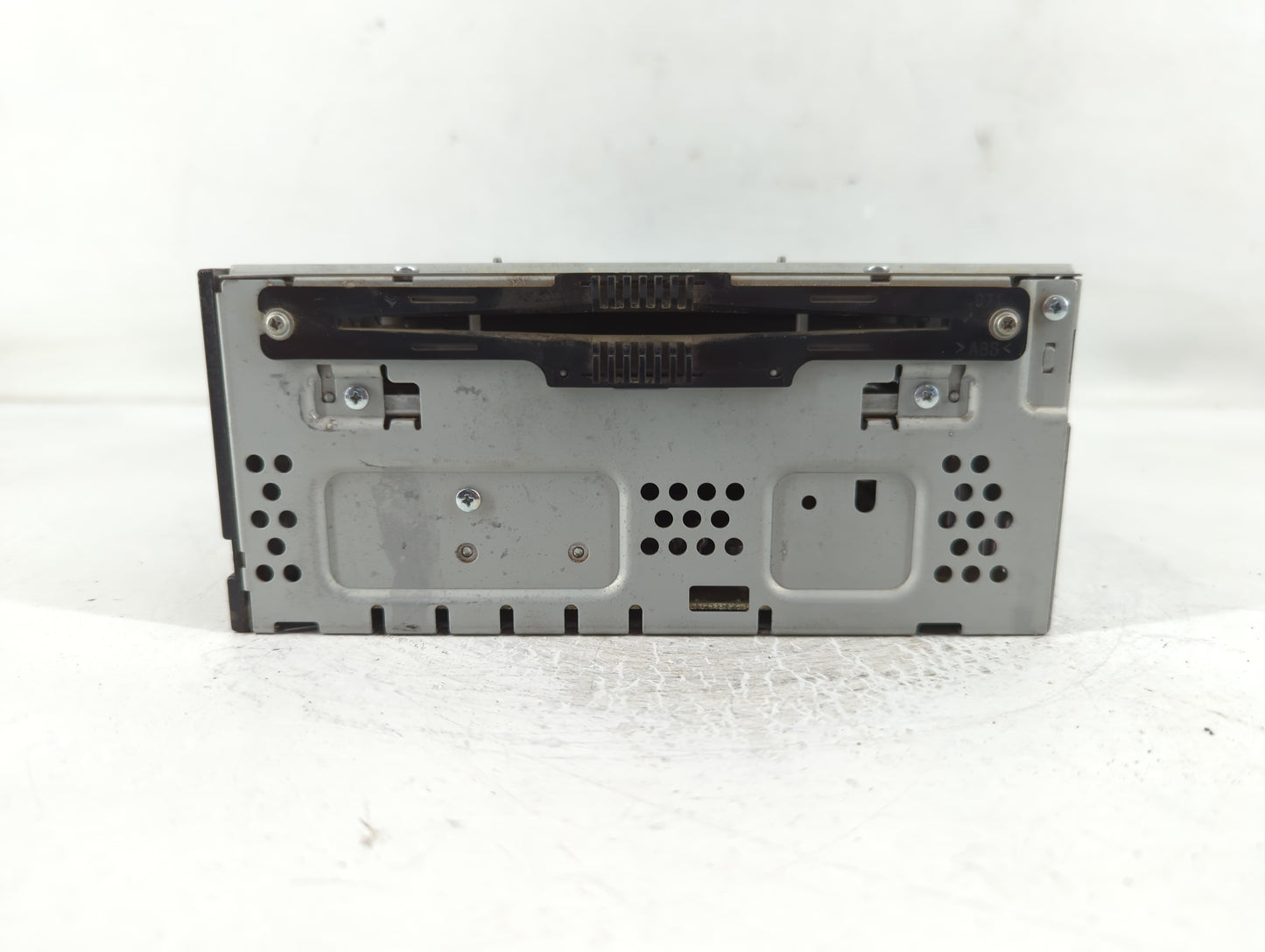 2015 Lincoln Mkc Radio AM FM Cd Player Receiver Replacement P/N:CQ-MJ23E2UMC Fits OEM Used Auto Parts - Oemusedautoparts1.co