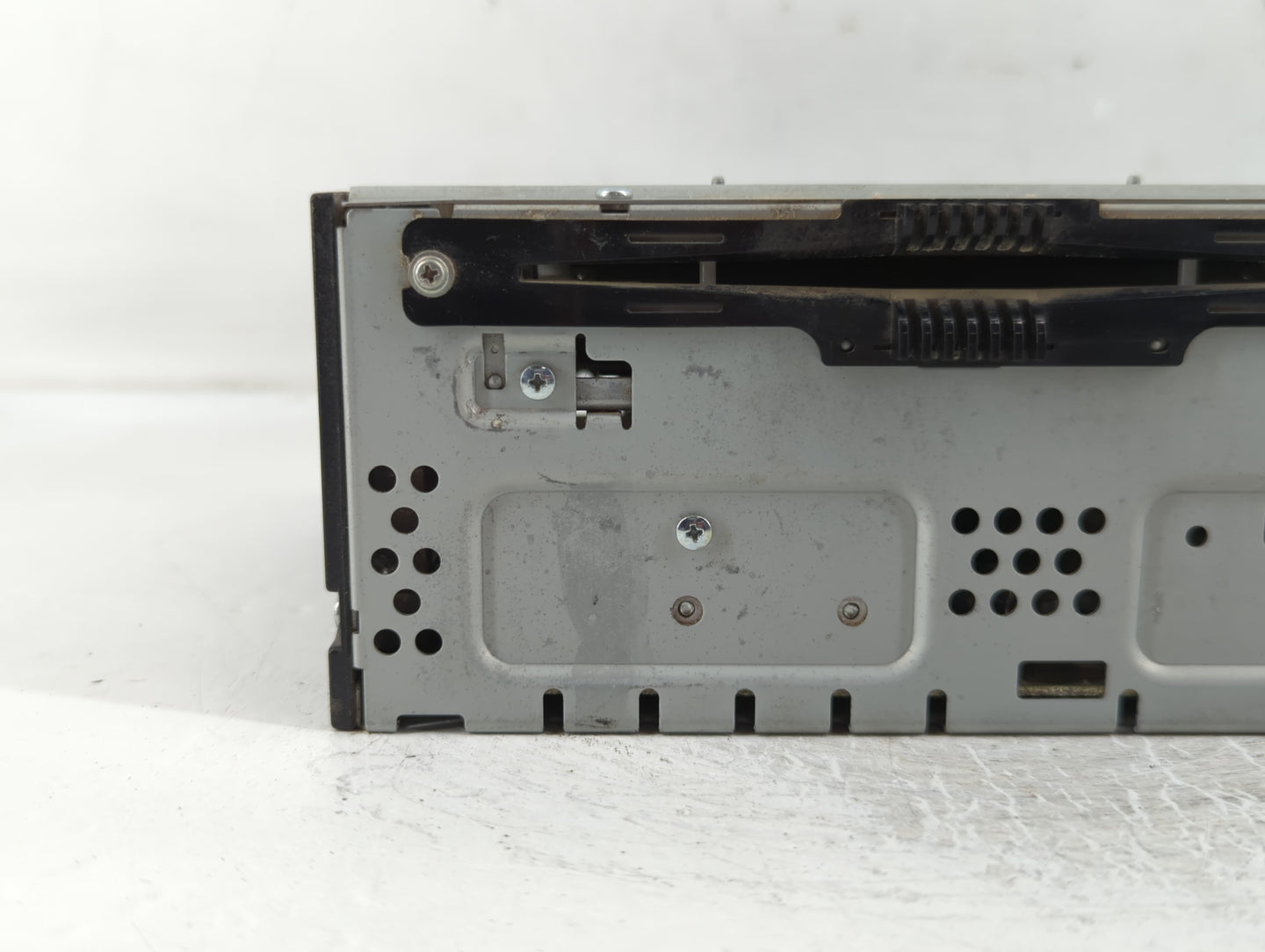 2015 Lincoln Mkc Radio AM FM Cd Player Receiver Replacement P/N:CQ-MJ23E2UMC Fits OEM Used Auto Parts - Oemusedautoparts1.co