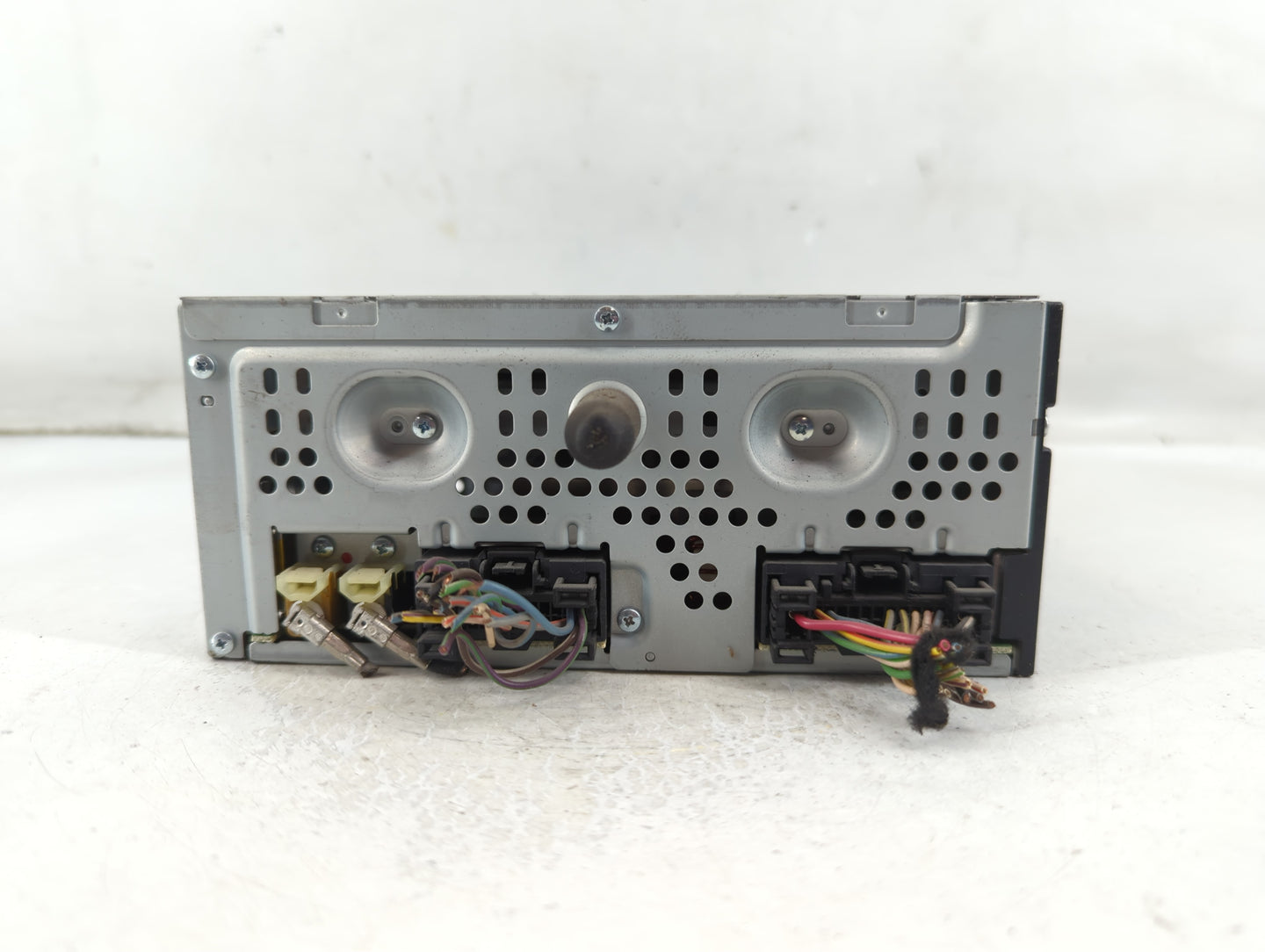 2015 Lincoln Mkc Radio AM FM Cd Player Receiver Replacement Fits OEM Used Auto Parts - Oemusedautoparts1.com