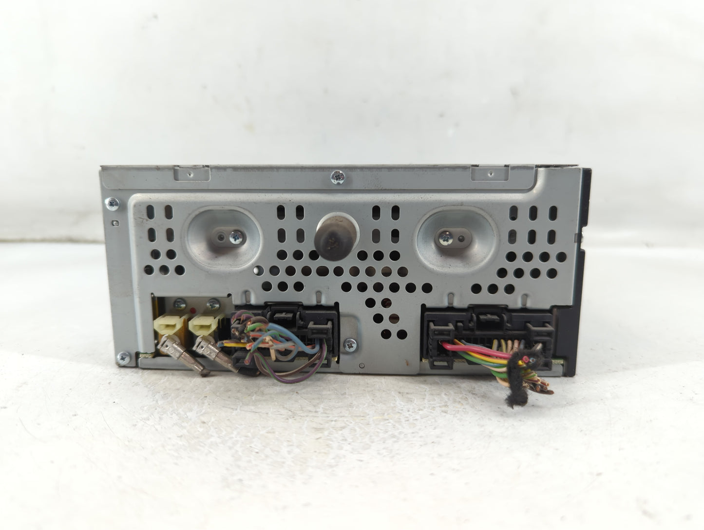 2015 Lincoln Mkc Radio AM FM Cd Player Receiver Replacement Fits OEM Used Auto Parts - Oemusedautoparts1.com