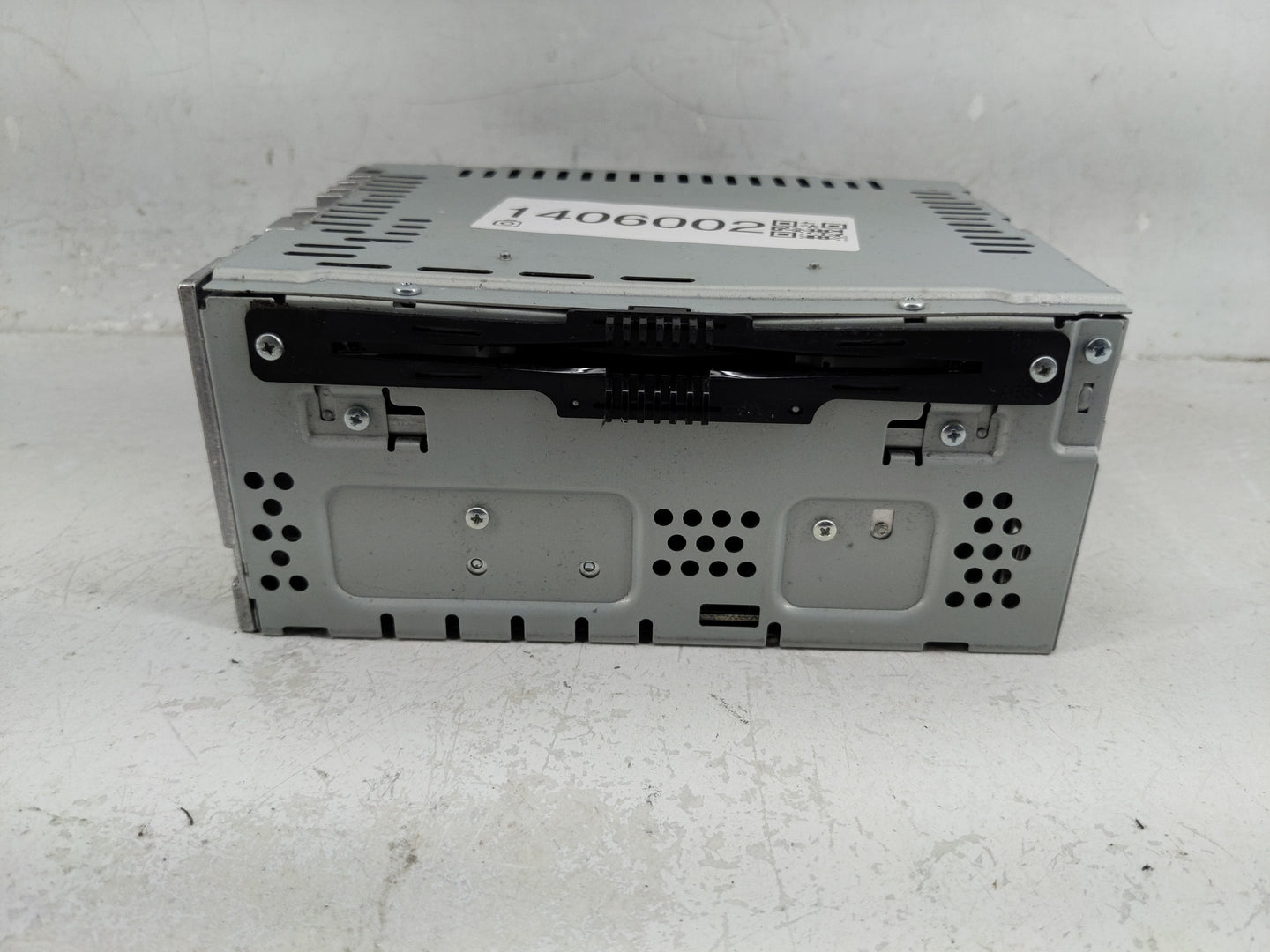 2013-2015 Lincoln Mks Radio AM FM Cd Player Receiver Replacement P/N:DA5T-19C107-HE Fits Fits 2013 2014 2015 OEM Used Auto P