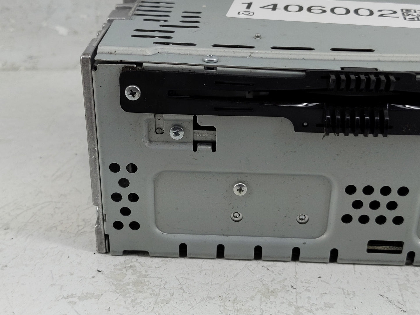 2013-2015 Lincoln Mks Radio AM FM Cd Player Receiver Replacement P/N:DA5T-19C107-HE Fits Fits 2013 2014 2015 OEM Used Auto P