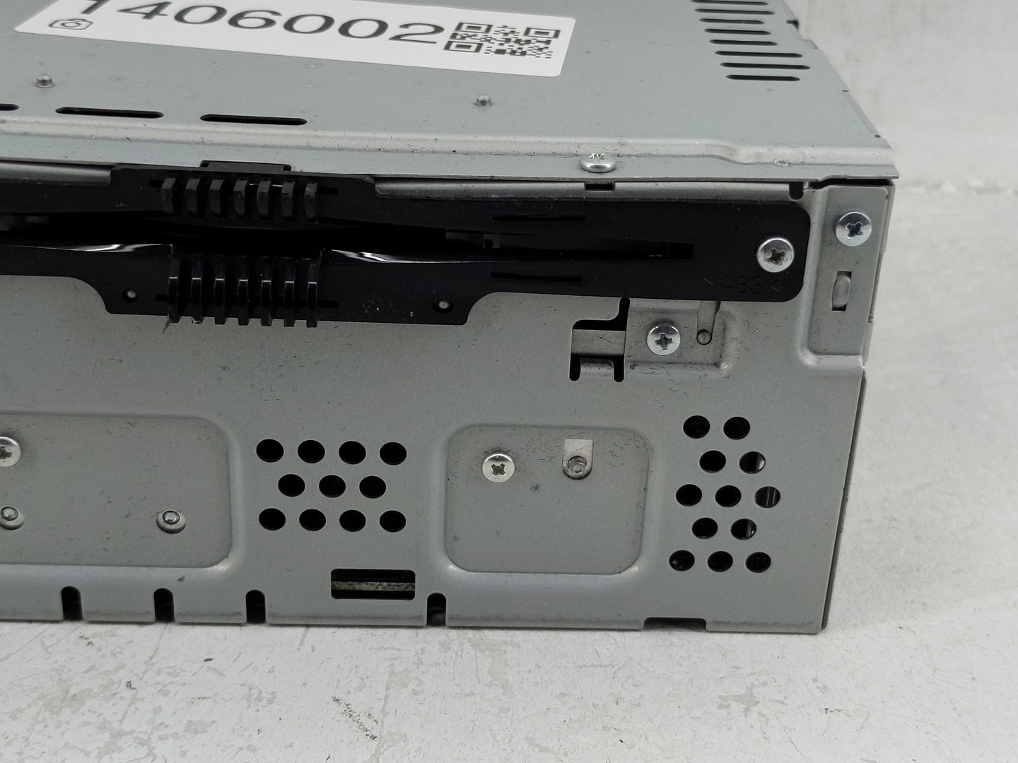 2013-2015 Lincoln Mks Radio AM FM Cd Player Receiver Replacement P/N:DA5T-19C107-HE Fits Fits 2013 2014 2015 OEM Used Auto P