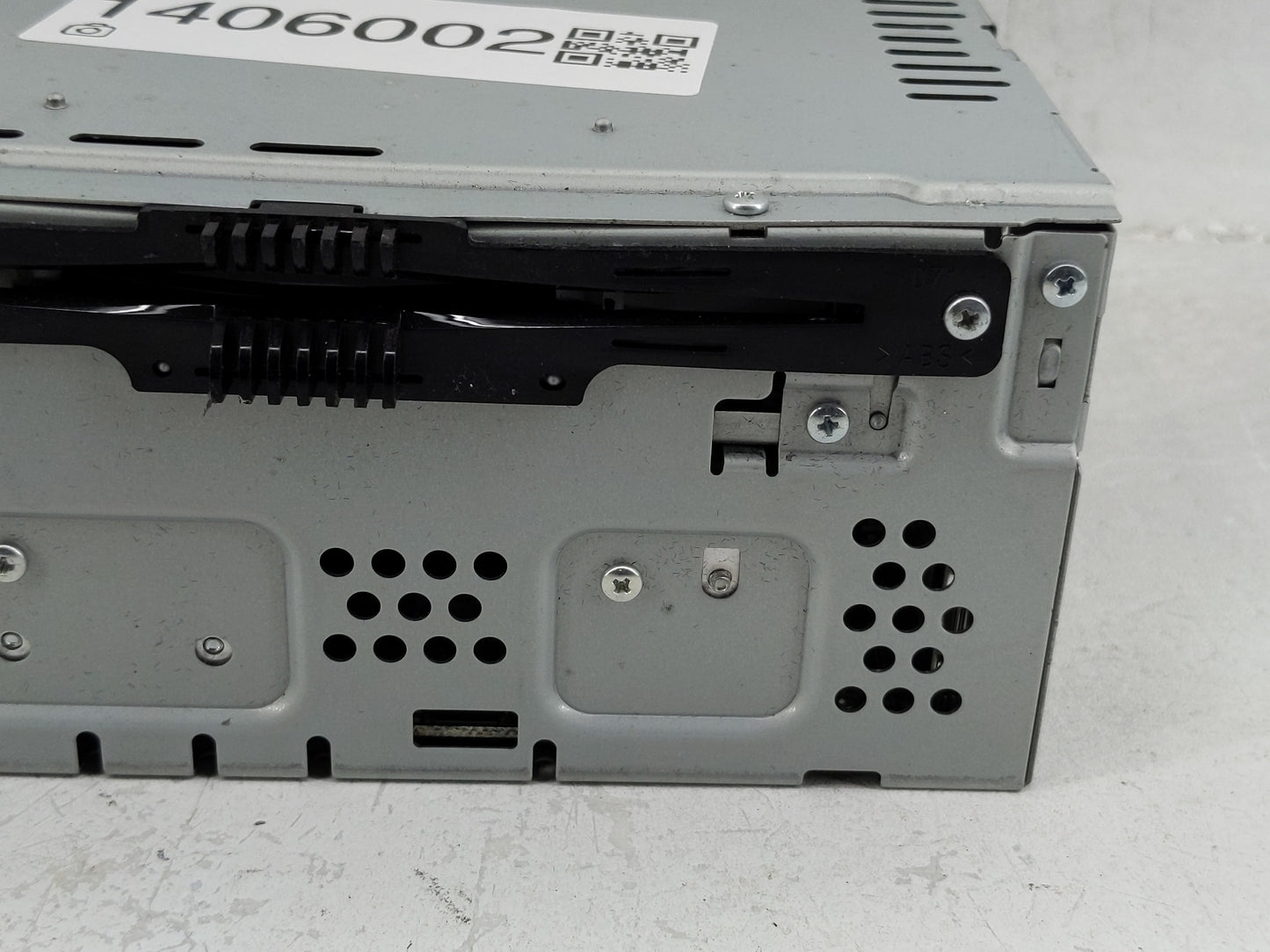 2013-2015 Lincoln Mks Radio AM FM Cd Player Receiver Replacement P/N:DA5T-19C107-HE Fits Fits 2013 2014 2015 OEM Used Auto P