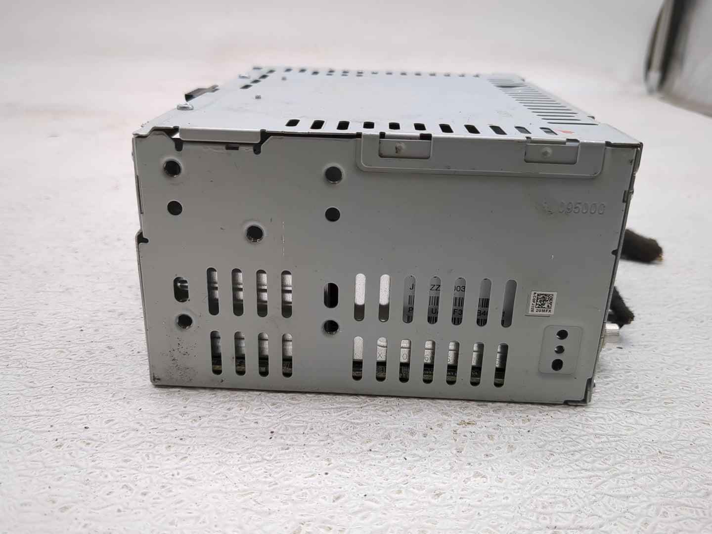 2013-2015 Lincoln Mks Radio AM FM Cd Player Receiver Replacement P/N:DA5T-19C107-LA Fits Fits 2013 2014 2015 OEM Used Auto P