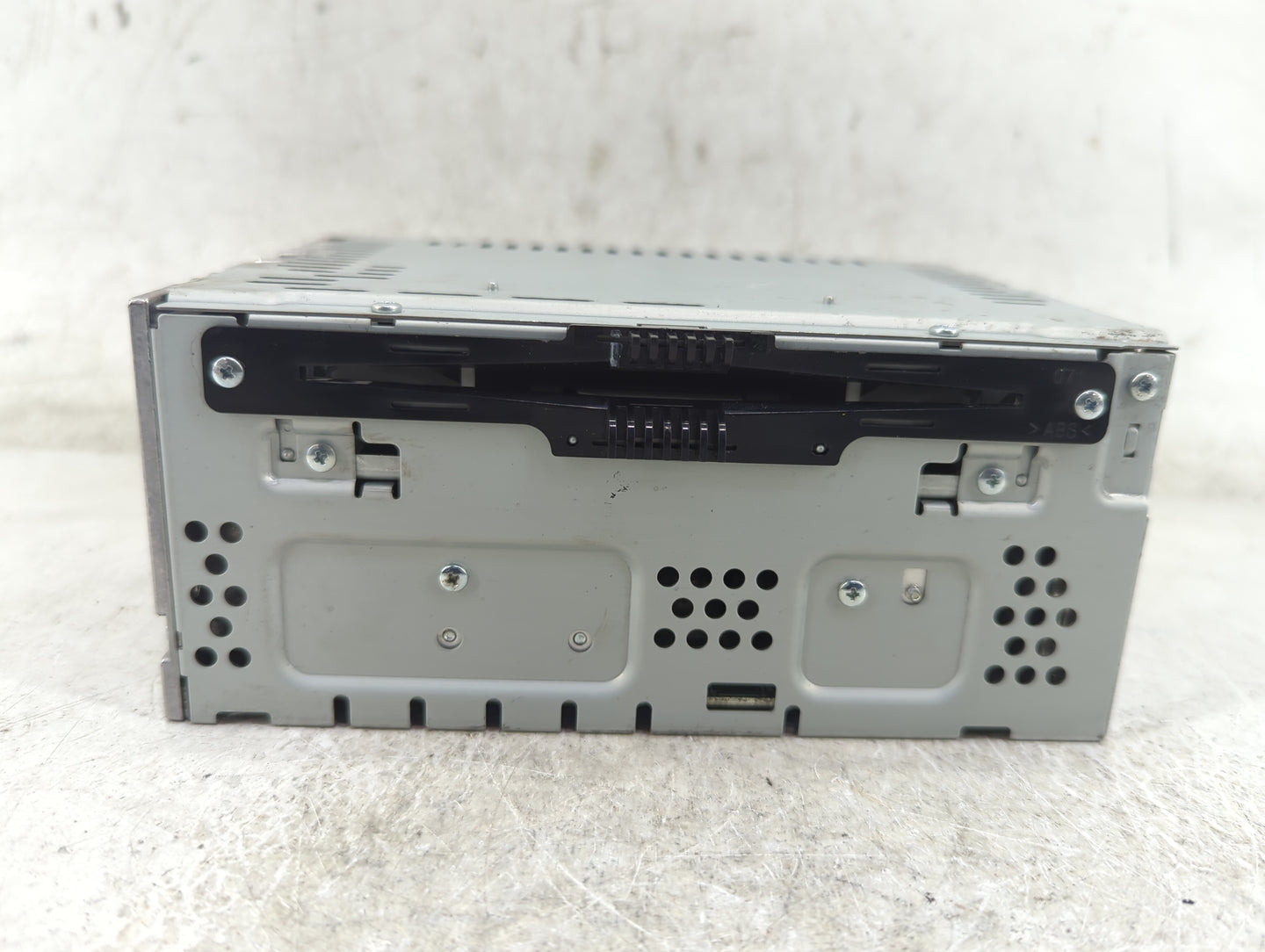 2015 Lincoln Mks Radio AM FM Cd Player Receiver Replacement P/N:DA5T-19C107-LA Fits OEM Used Auto Parts - Oemusedautoparts1.