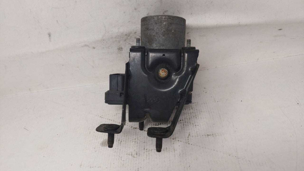 2014-2016 Lincoln Mks ABS Pump Control Module Replacement P/N:FG13-2C405-A DG13-2C405-BA Fits Fits 2014 2015 2016 2017 2018 
