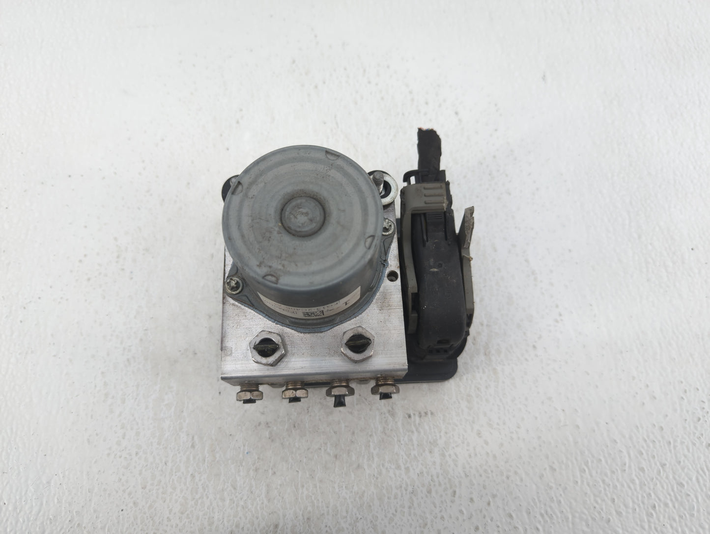2014-2016 Lincoln Mks ABS Pump Control Module Replacement P/N:FG13-2C405-AA FG13-2C405-AB Fits Fits 2014 2015 2016 2017 2018