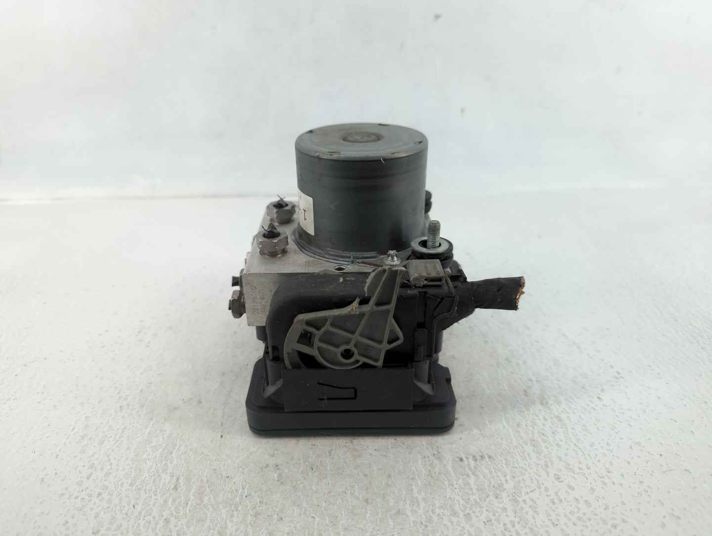2014-2016 Lincoln Mks ABS Pump Control Module Replacement P/N:FG13-2C405-AA FG13-2C405-AB Fits Fits 2014 2015 2016 2017 2018