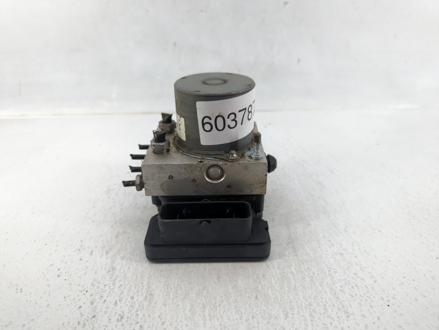 2014-2016 Lincoln Mks ABS Pump Control Module Replacement P/N:DG13-2C405-BA DG13-2C405-A Fits Fits 2014 2015 2016 2017 2018 