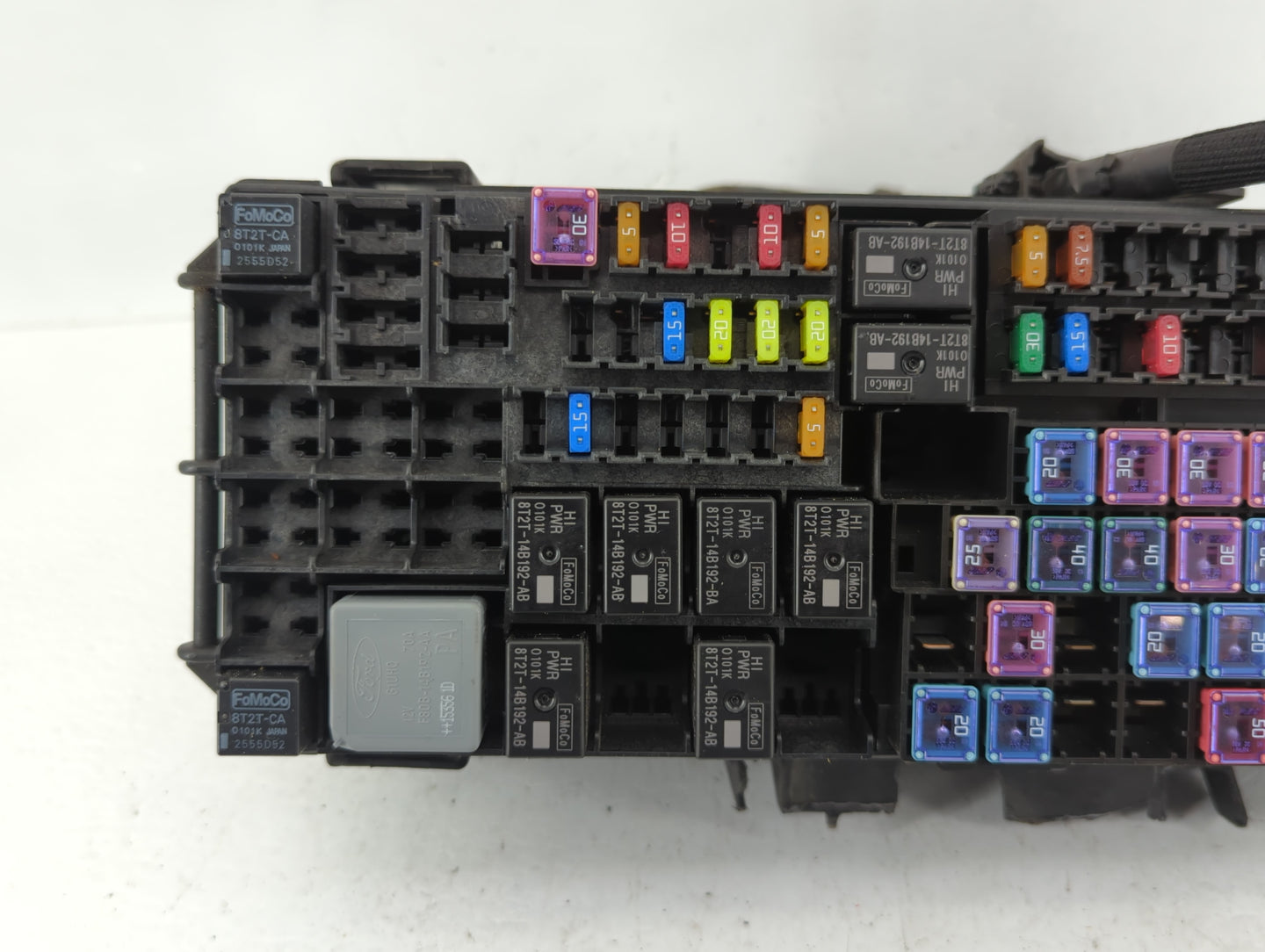 2013-2016 Lincoln Mks Fusebox Fuse Box Panel Relay Module P/N:DG1T-14A003-BA Fits Fits 2013 2014 2015 2016 OEM Used Auto Par