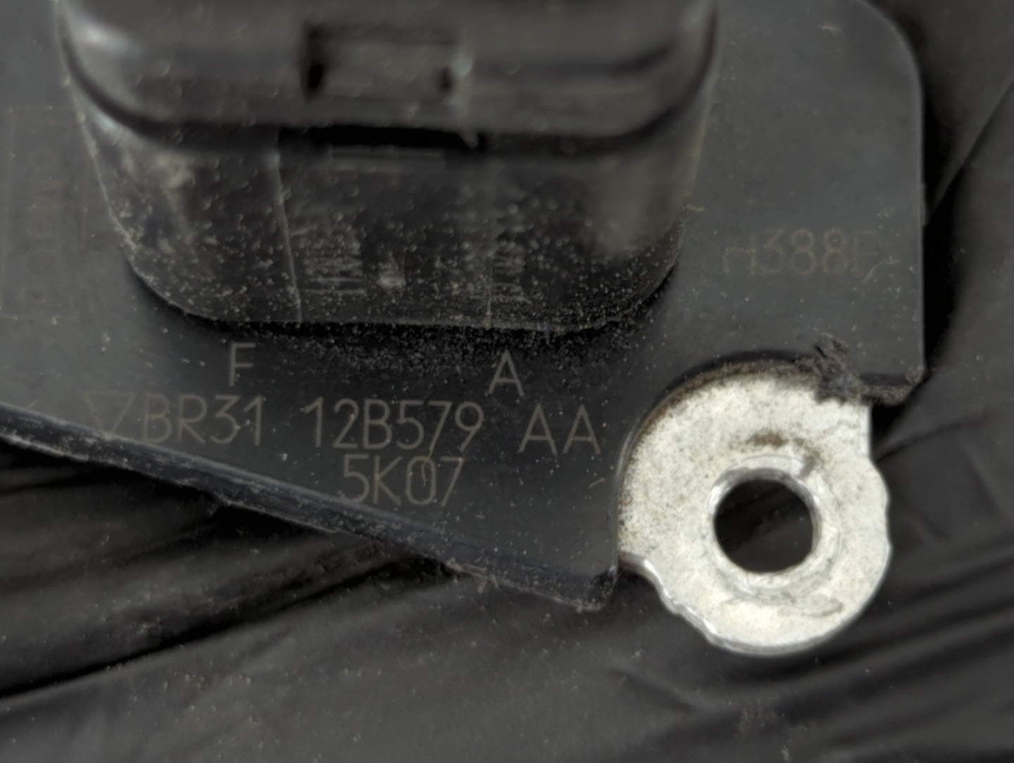 2013-2016 Lincoln Mks Mass Air Flow Meter Maf - Oemusedautoparts1.com