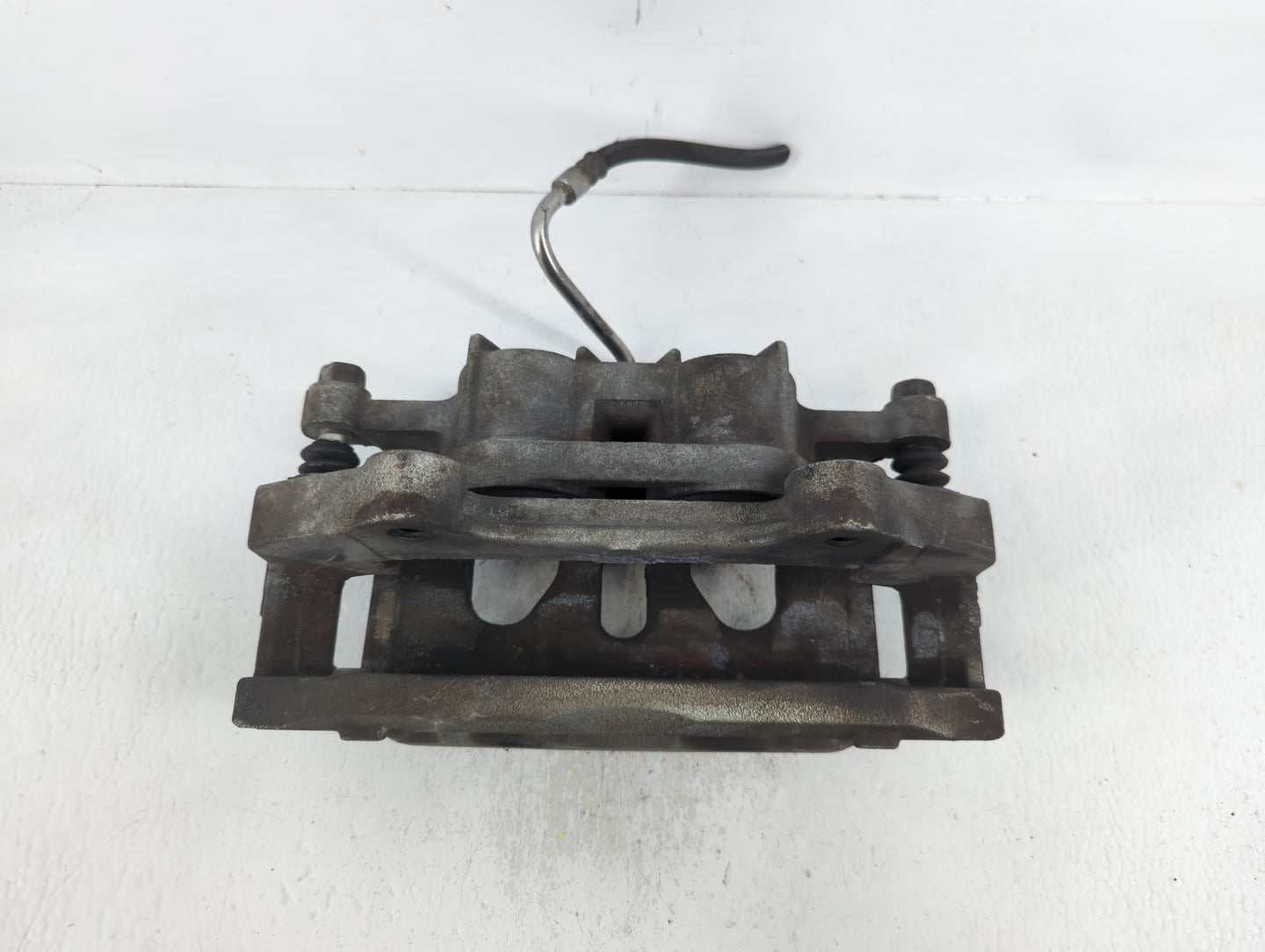 2015-2016 Lincoln Mks Front Driver Left Brake Caliper - Oemusedautoparts1.com