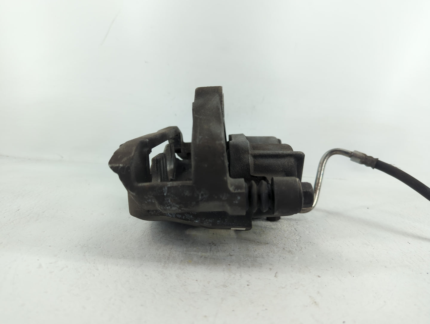 2015-2016 Lincoln Mks Front Driver Left Brake Caliper - Oemusedautoparts1.com