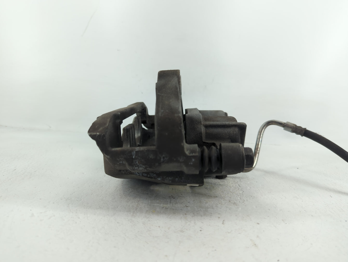 2015-2016 Lincoln Mks Front Driver Left Brake Caliper - Oemusedautoparts1.com