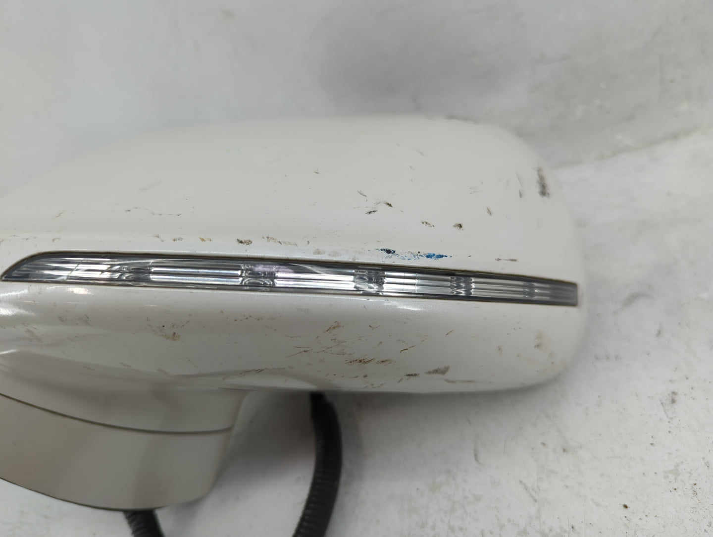 2010-2019 Lincoln Mkt Driver Side View Mirror - Left Door Mirror OEM Used - Oemusedautoparts1.com
