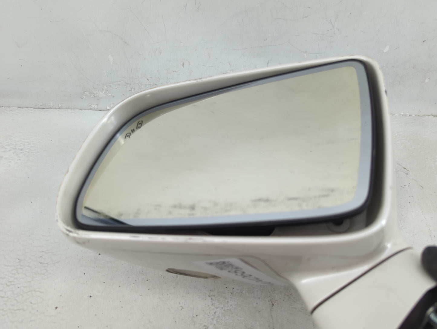 2010-2019 Lincoln Mkt Driver Side View Mirror - Left Door Mirror OEM Used - Oemusedautoparts1.com