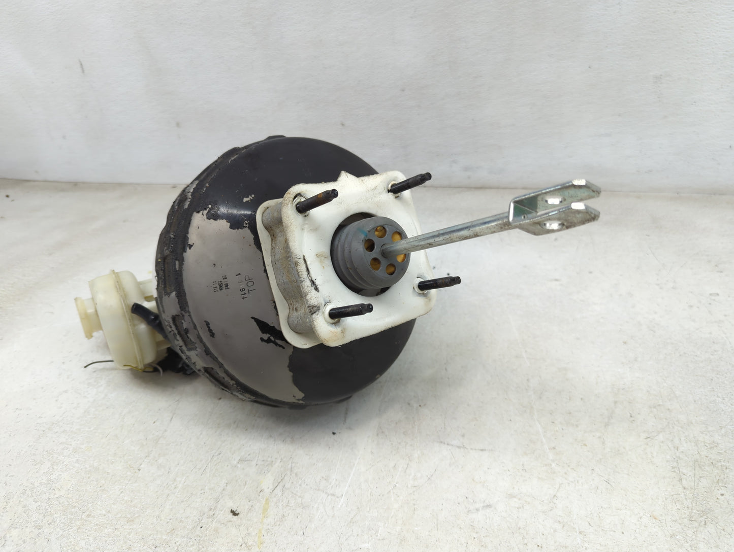2015 Lincoln Mkt Power Brake Booster Oem - Oemusedautoparts1.com
