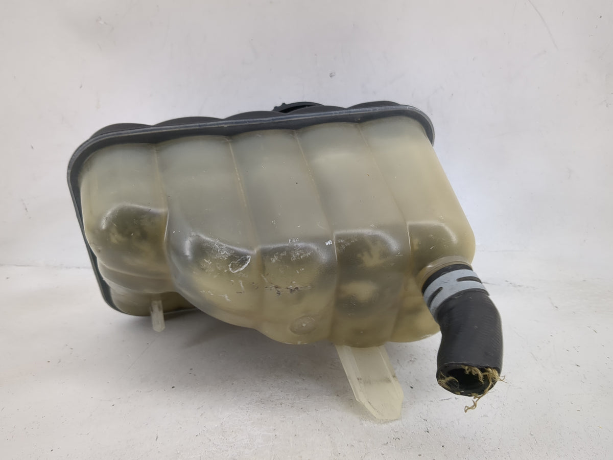 2010-2019 Lincoln Mkt Radiator Coolant Overflow Expansion Tank Bottle 1481126 - Oemusedautoparts1.com