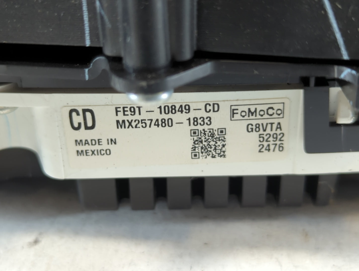 2014-2015 Lincoln Mkt Instrument Cluster Speedometer Gauges P/N:MX257480-1833 FE9T-10849-CD Fits Fits 2014 2015 OEM Used Aut