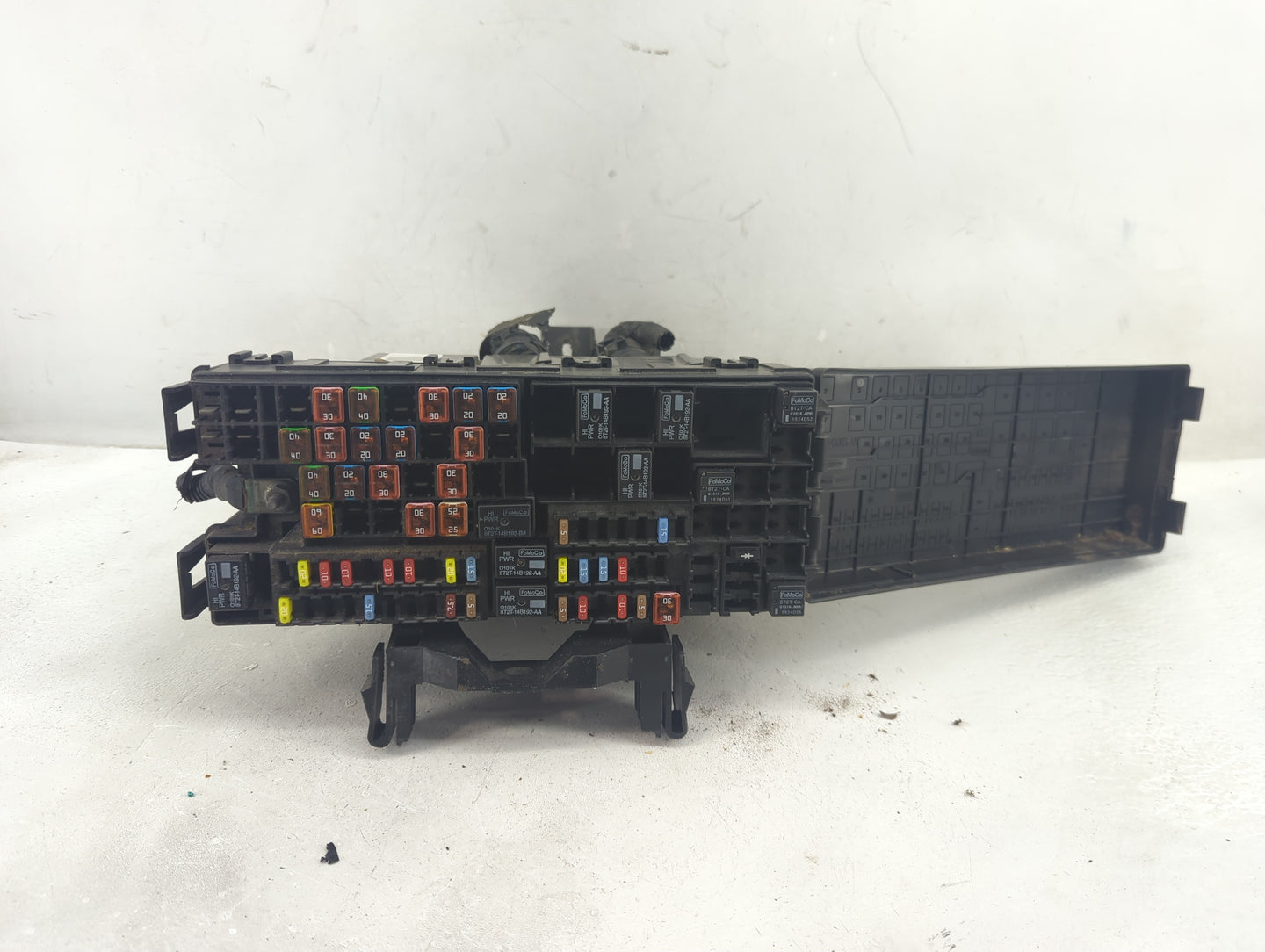 2012-2015 Lincoln Mkx Fusebox Fuse Box Panel Relay Module P/N:BT4T-14A003-AA Fits Fits 2012 2013 2014 2015 OEM Used Auto Par