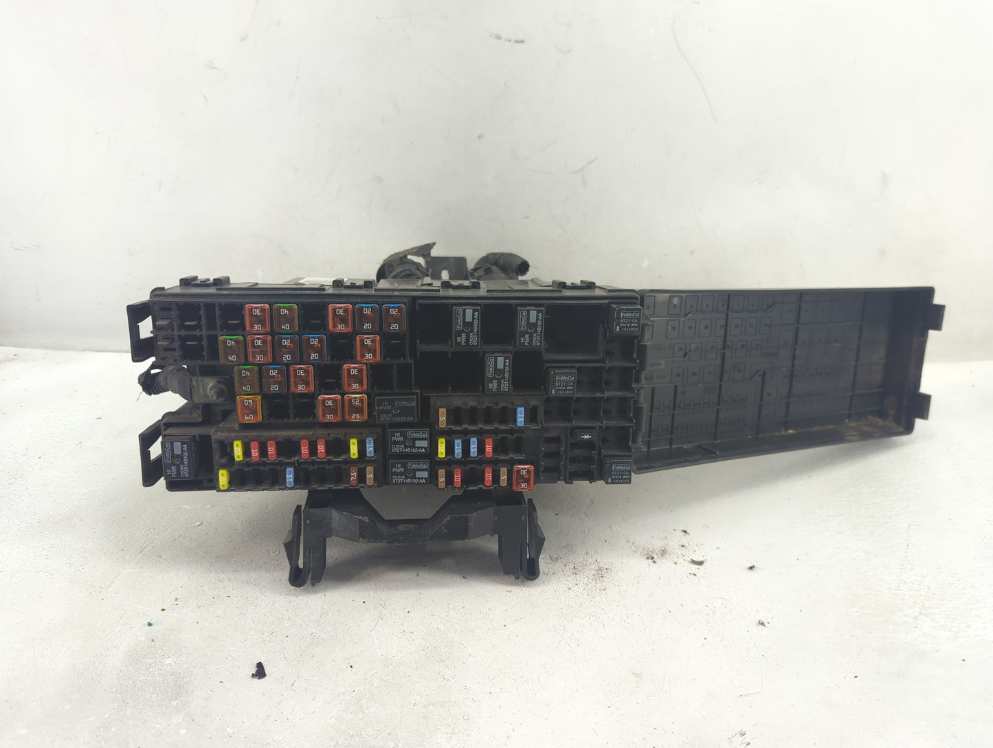 2012-2015 Lincoln Mkx Fusebox Fuse Box Panel Relay Module P/N:BT4T-14A003-AA Fits Fits 2012 2013 2014 2015 OEM Used Auto Par