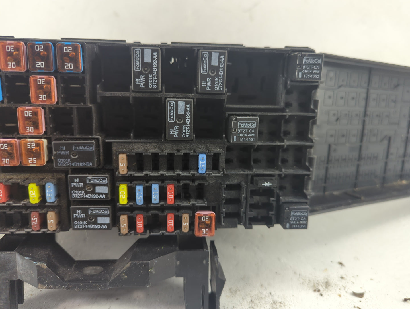 2012-2015 Lincoln Mkx Fusebox Fuse Box Panel Relay Module P/N:BT4T-14A003-AA Fits Fits 2012 2013 2014 2015 OEM Used Auto Par