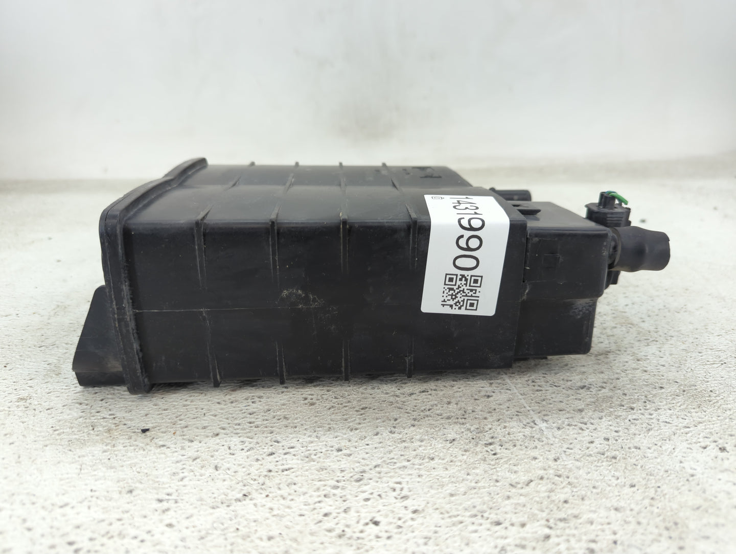 2015 Lincoln Mkx Fuel Vapor Charcoal Canister - Oemusedautoparts1.com