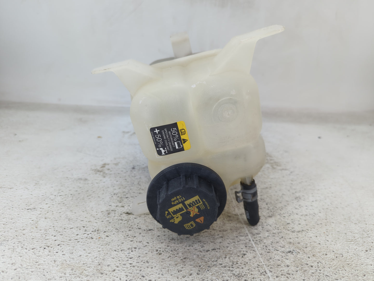 2007-2015 Lincoln Mkx Radiator Coolant Overflow Expansion Tank Bottle - Oemusedautoparts1.com