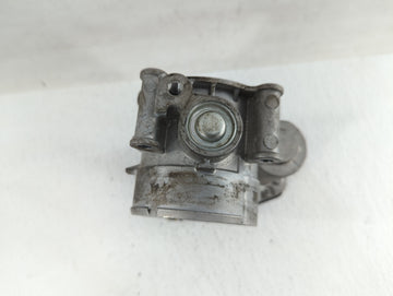 2011-2018 Lincoln Mkx Throttle Body P/N:AT4E-EF AT4E-9F991-EL, AT4E-ED Fits Fits 2011 2012 2013 2014 2015 2016 2017 2018 2019 OEM Used Auto Parts