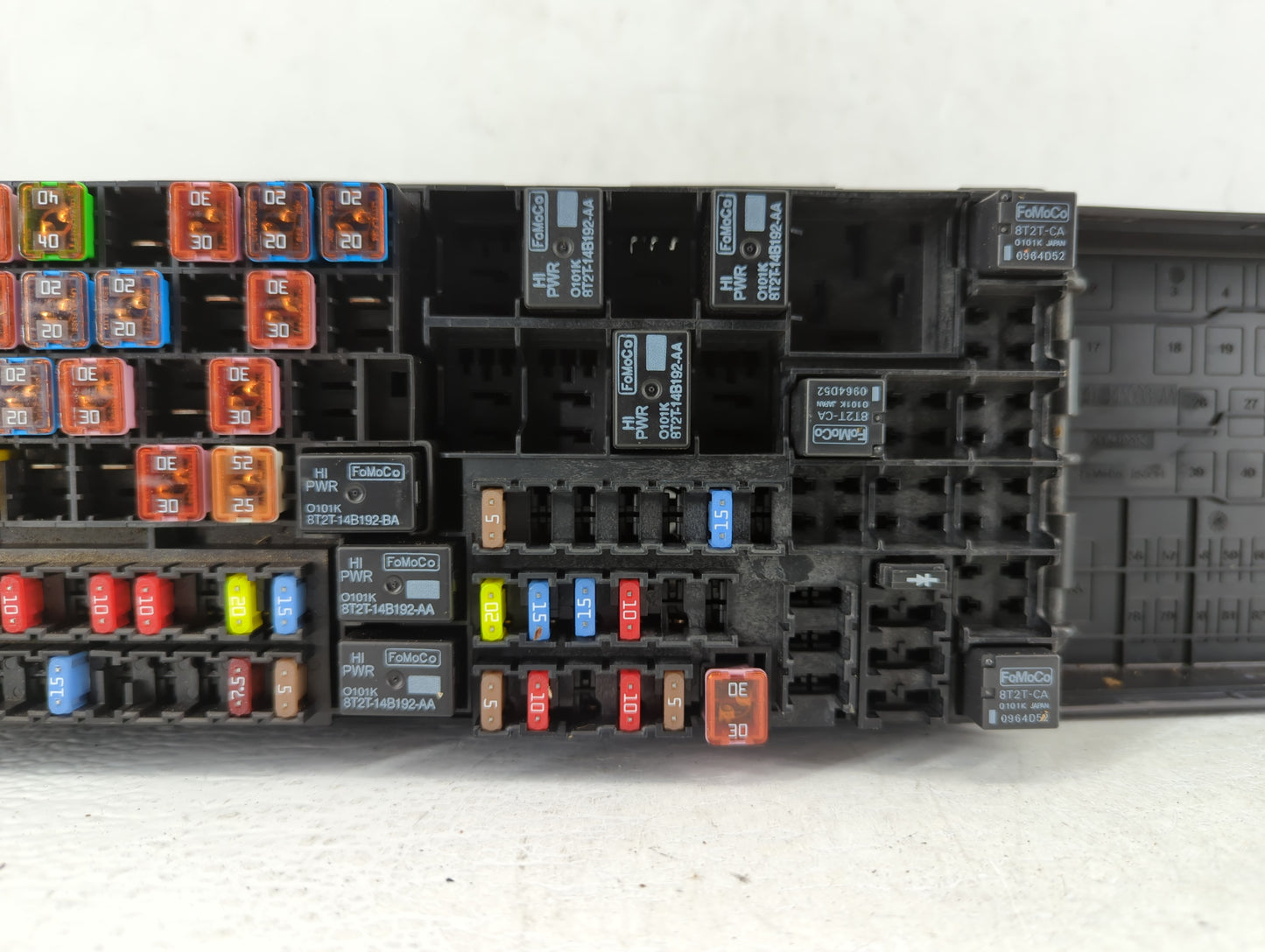 2012-2015 Lincoln Mkx Fusebox Fuse Box Panel Relay Module P/N:2621416148 CA1T-14290-EK Fits Fits 2012 2013 2014 2015 OEM Use