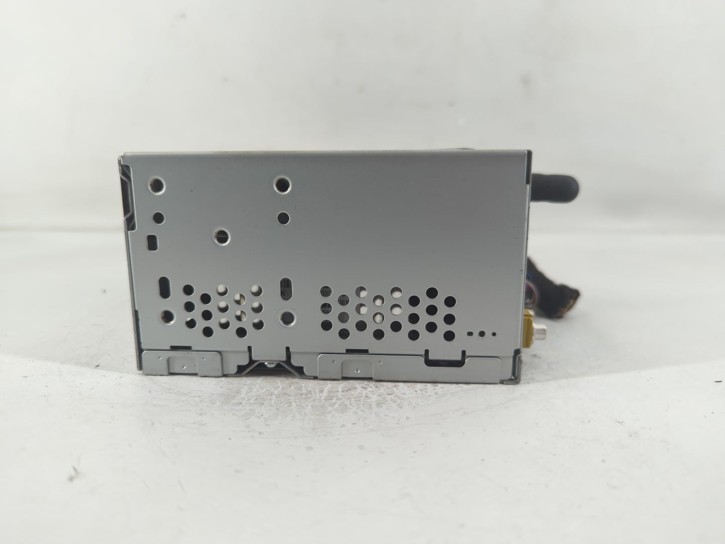 2014-2015 Lincoln Mkx Radio AM FM Cd Player Receiver Replacement P/N:PU-3907L-B A12879134 Fits Fits 2013 2014 2015 OEM Used 