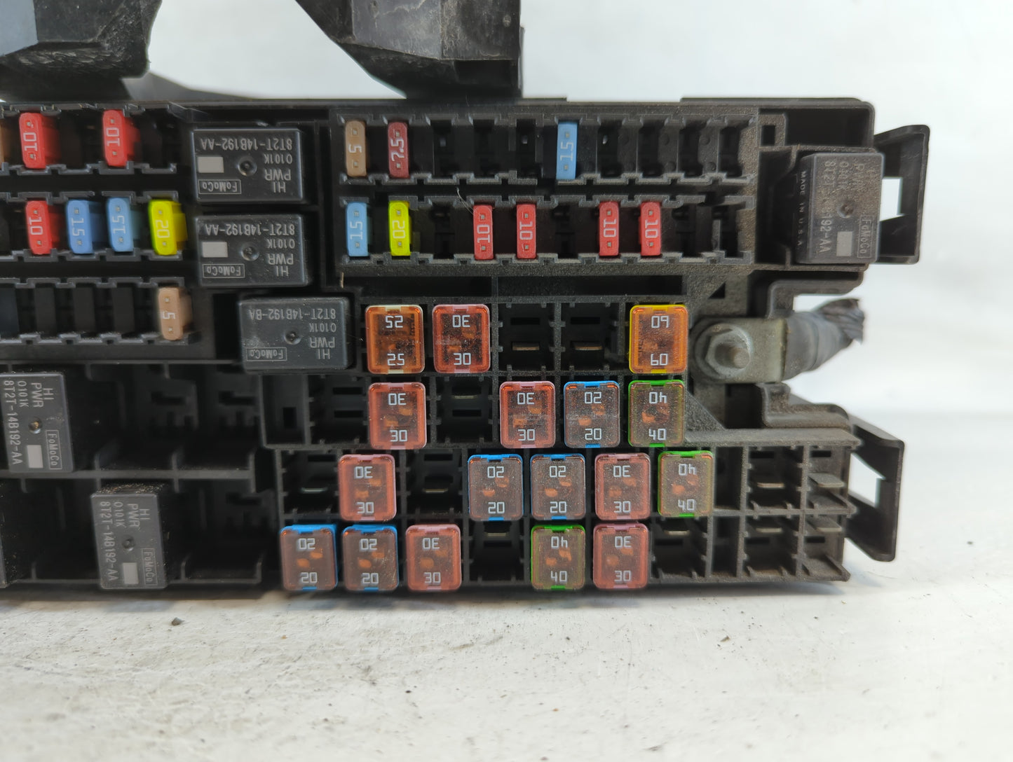 2012-2015 Lincoln Mkx Fusebox Fuse Box Panel Relay Module P/N:CA1T-14290-AK BT4T-14A003-AA Fits Fits 2012 2013 2014 2015 OEM