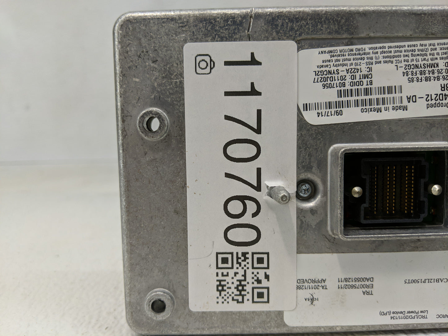 Lincoln Mkz Am Fm Cd Player Radio Receiver 1170760 - Oemusedautoparts1.com