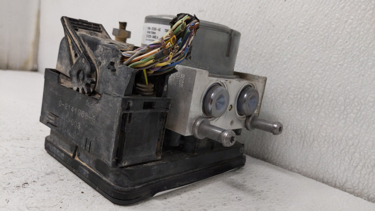 2014-2016 Lincoln Mkz Anti-Lock Brake ABS Pump Module Actuator OEM P/N:FG98-2C555-AC Fits Fits 2014 2015 2016 OEM Used Auto 