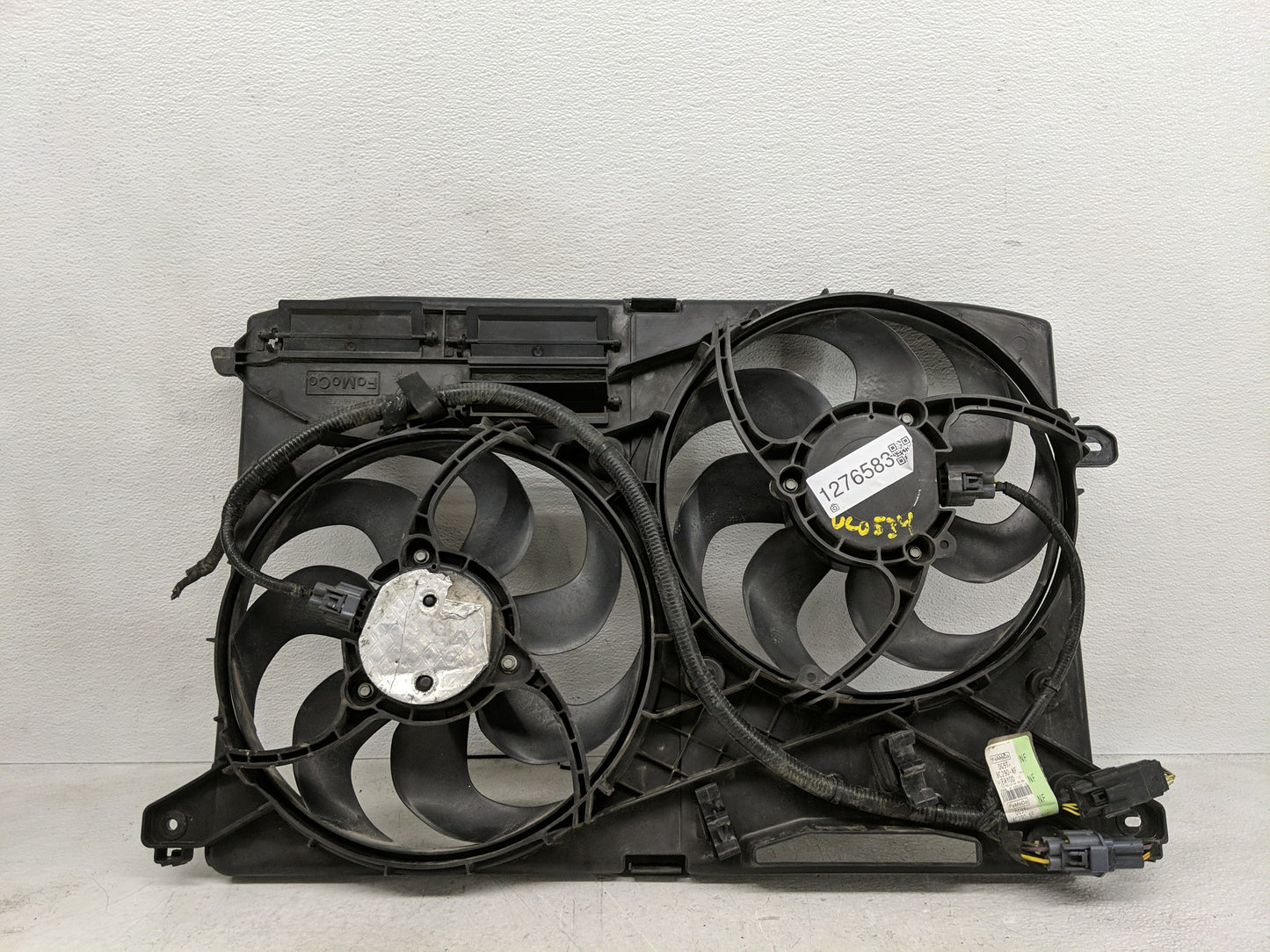 2013-2016 Lincoln Mkz Electric Radiator Cooling Fan Motor Assembly P/N:DG93-8C607-CC Fits Fits 2013 2014 2015 2016 OEM Used 