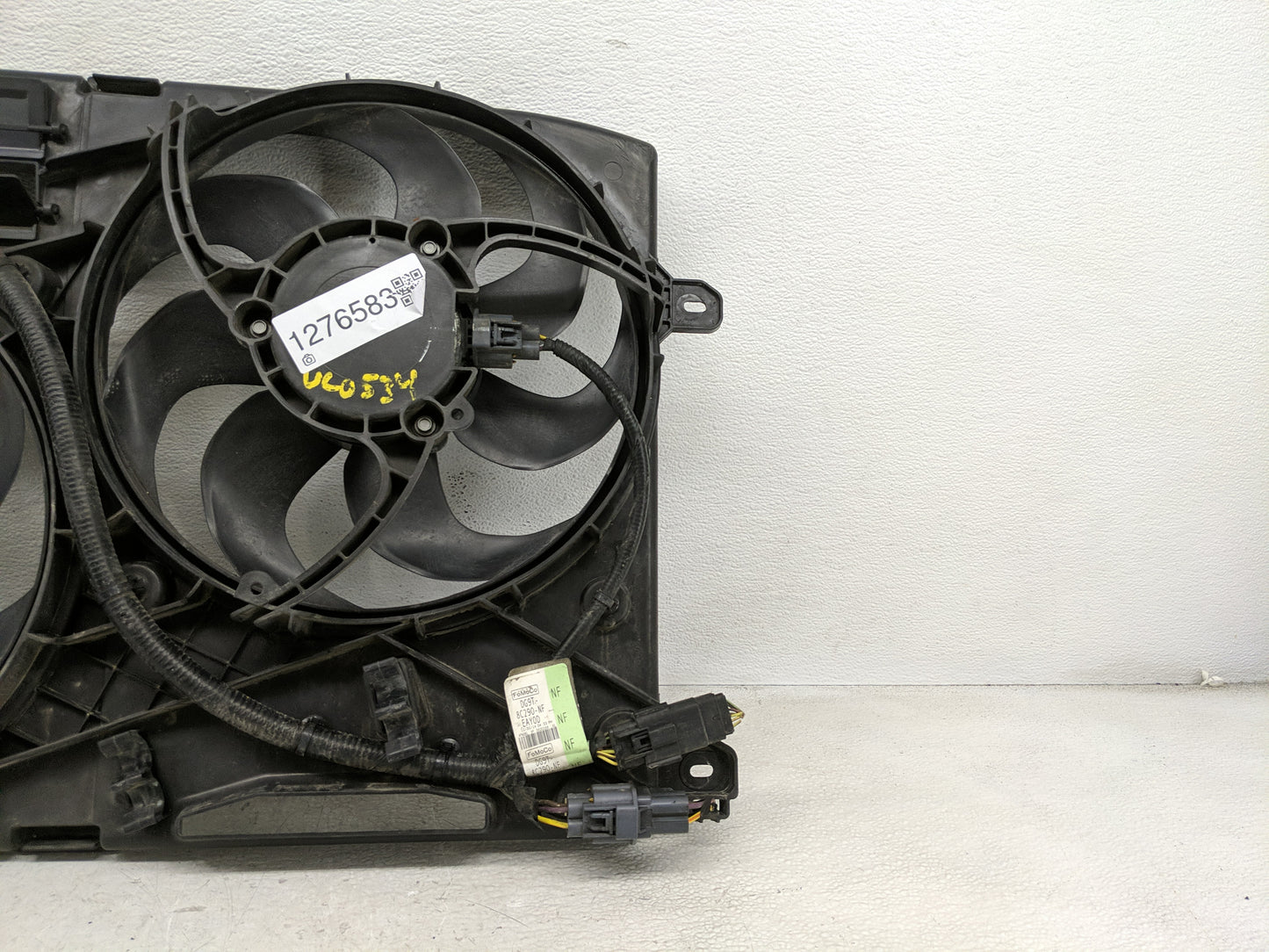 2013-2016 Lincoln Mkz Electric Radiator Cooling Fan Motor Assembly P/N:DG93-8C607-CC Fits Fits 2013 2014 2015 2016 OEM Used 