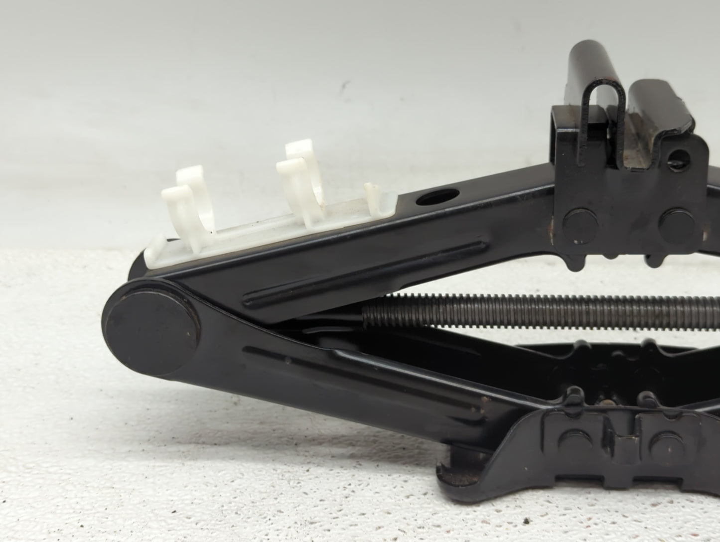 2015 Lincoln Mkz Spare Scissor Car Jack - Oemusedautoparts1.com