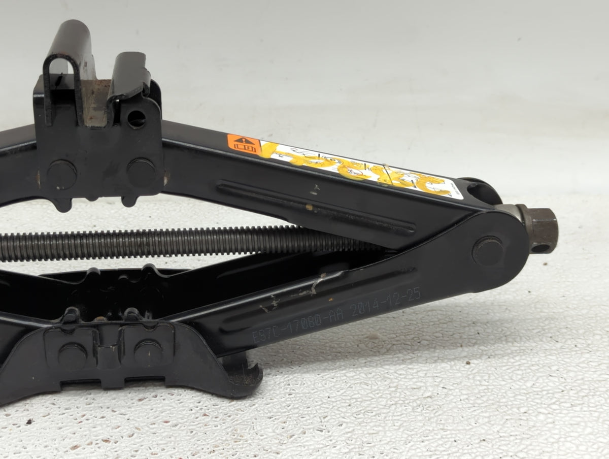 2015 Lincoln Mkz Spare Scissor Car Jack - Oemusedautoparts1.com