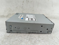 2015-2016 Lincoln Mkz Radio AM FM Cd Player Receiver Replacement P/N:FP5T-18C830-AC Fits Fits 2015 2016 OEM Used Auto Parts 