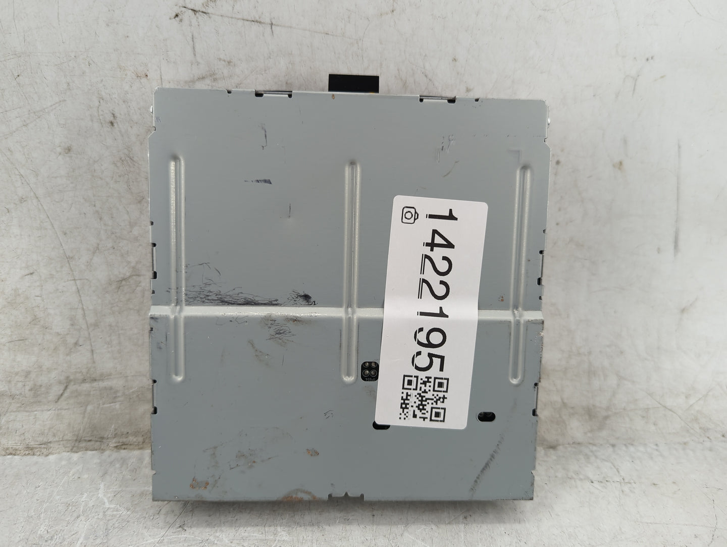 2015-2016 Lincoln Mkz Radio AM FM Cd Player Receiver Replacement P/N:FP5T-18C830-AC Fits Fits 2015 2016 OEM Used Auto Parts 