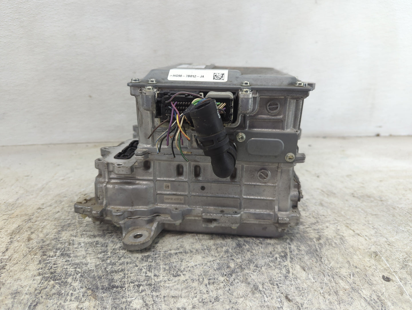 2014 Mkz Ac Dc Power Control Module Accessory Computer Power Inverter - Oemusedautoparts1.com