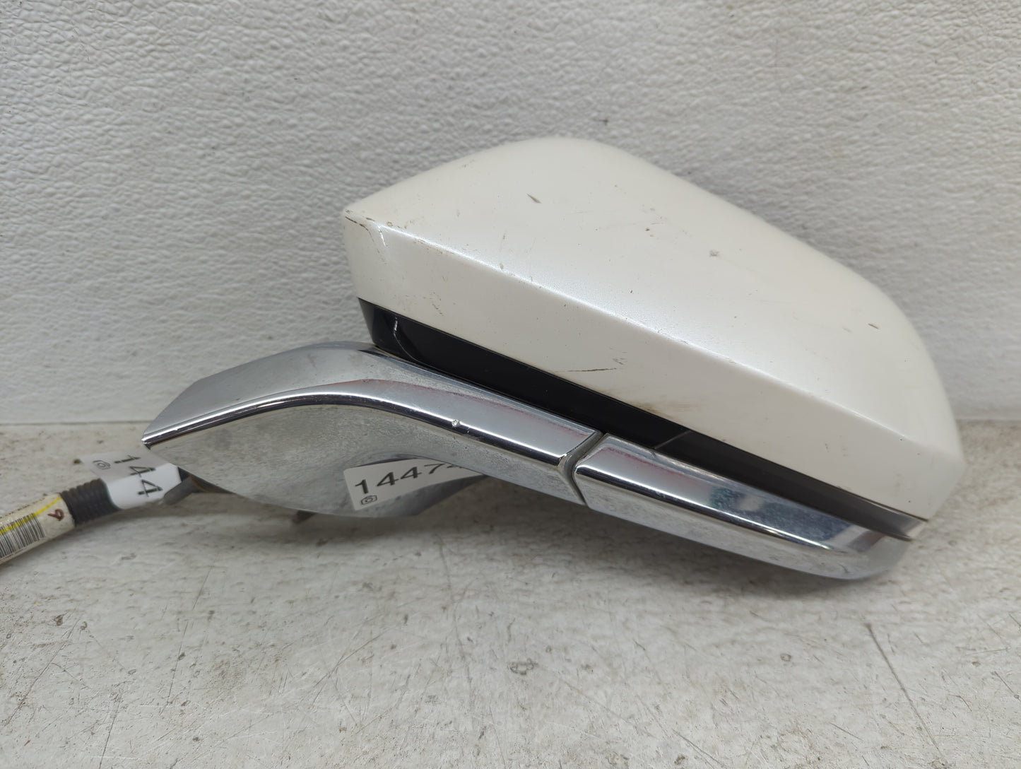 2015 Lincoln Mkz Driver Side View Mirror - Left Door Mirror OEM Used - Oemusedautoparts1.com