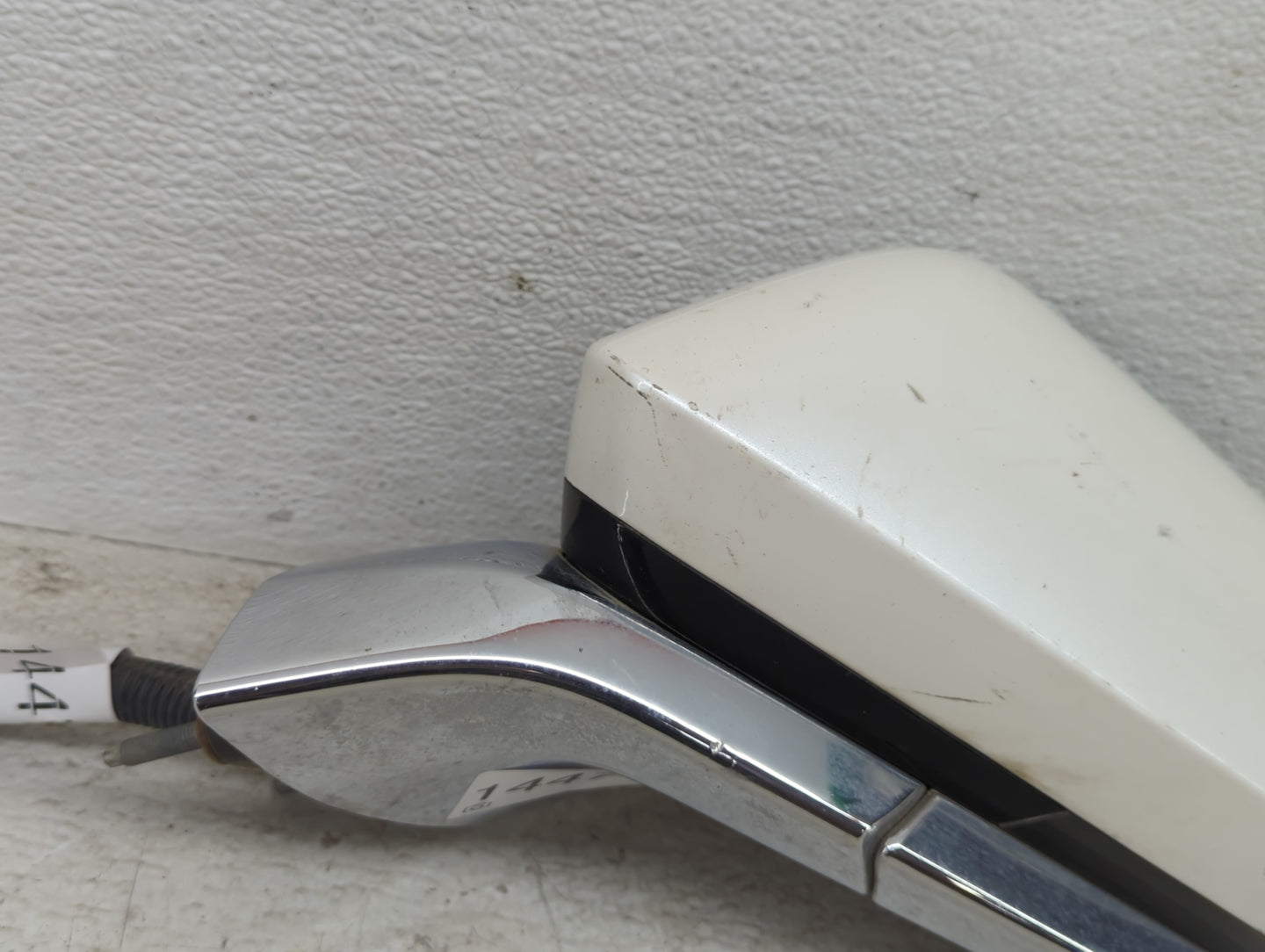 2015 Lincoln Mkz Driver Side View Mirror - Left Door Mirror OEM Used - Oemusedautoparts1.com