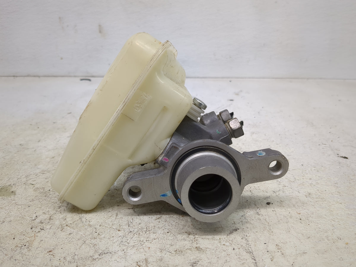 2013-2016 Lincoln Mkz Brake Master Cylinder 1513279 - Oemusedautoparts1.com