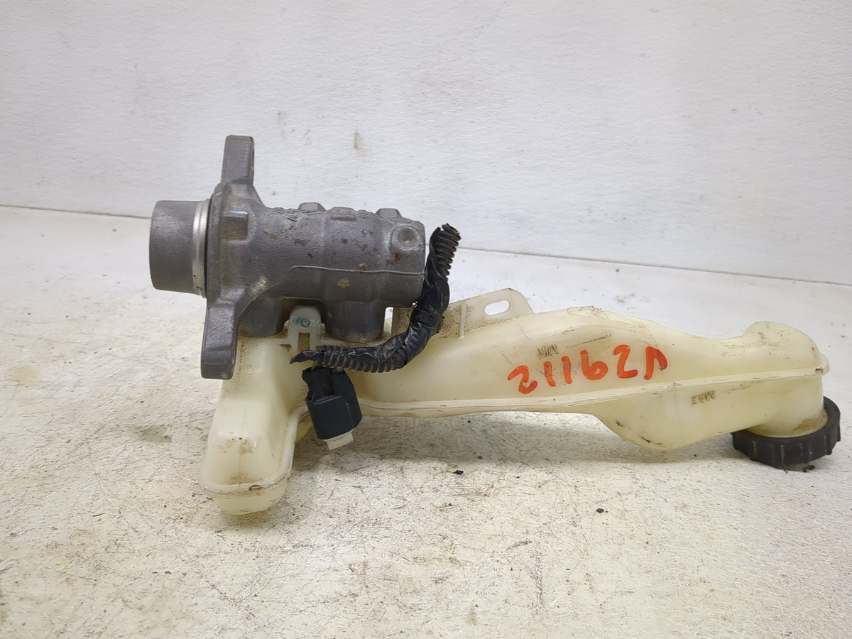 2013-2016 Lincoln Mkz Brake Master Cylinder 1513279 - Oemusedautoparts1.com