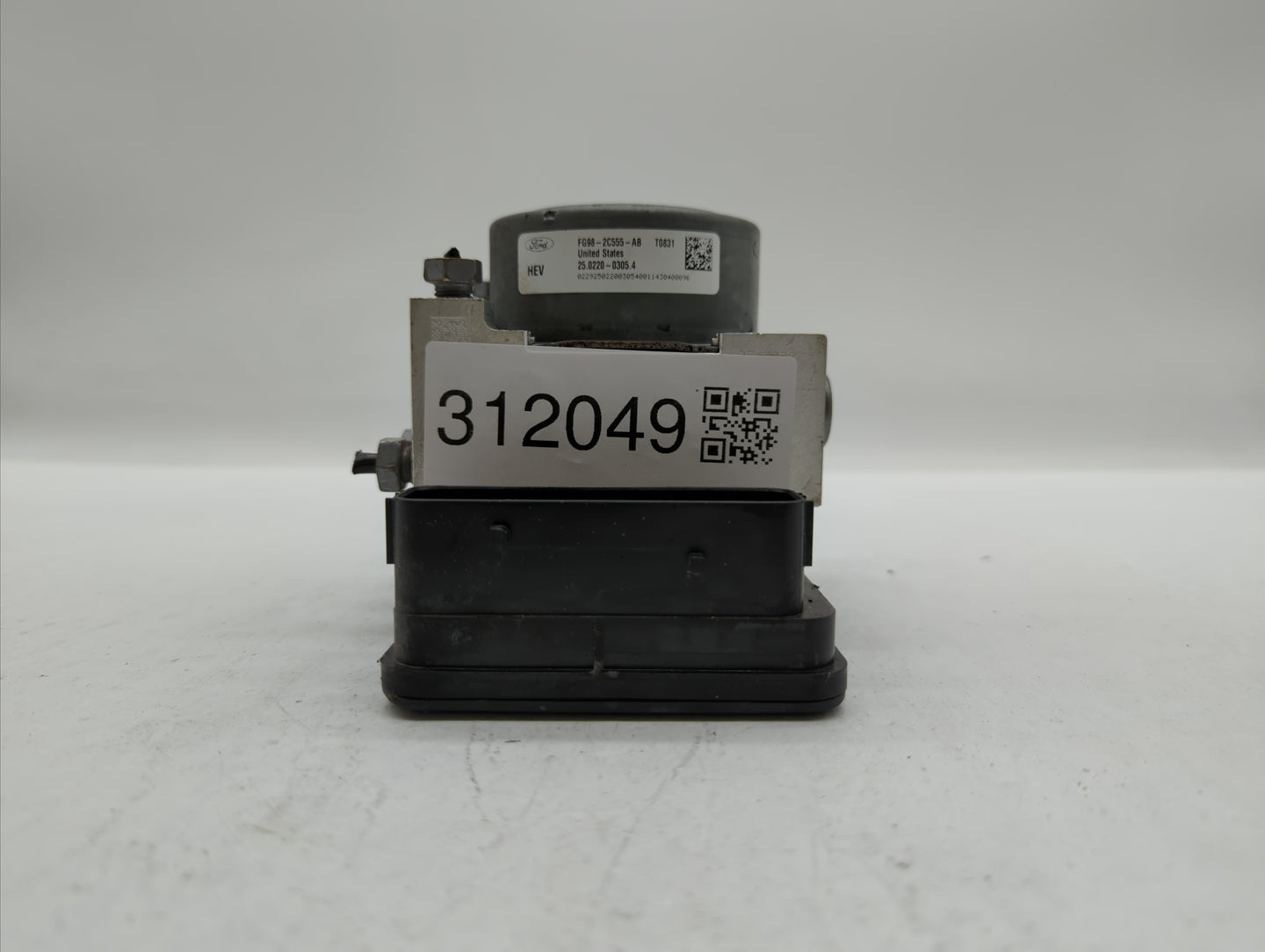 2014-2016 Lincoln Mkz ABS Pump Control Module Replacement P/N:FG98-2C555-AB DG98-2C555-BD, GG98-2C555-AB Fits Fits 2014 2015