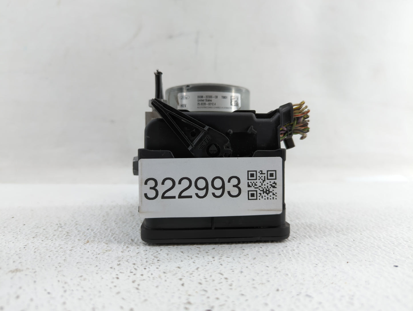 2014-2016 Lincoln Mkz ABS Pump Control Module Replacement P/N:DG98-2C555-CB FG98-2C555-AB, DG98-2C555-BD Fits Fits 2014 2015