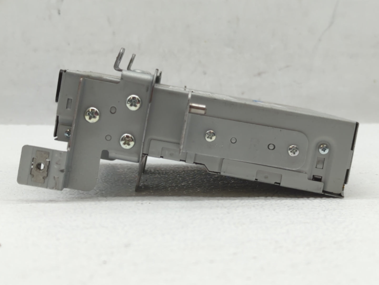 2015-2016 Lincoln Mkz Radio AM FM Cd Player Receiver Replacement P/N:FP5T-18C830-AC Fits Fits 2015 2016 OEM Used Auto Parts 