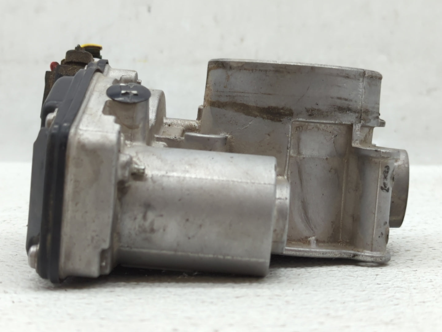 2013-2020 Lincoln Mkz Throttle Body P/N:H1402B-0739 Fits Fits 2013 2014 2015 2016 2017 2018 2019 2020 2021 2022 OEM Used Aut